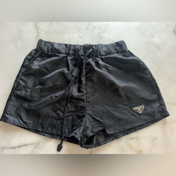 Prada Pants - PRADA RE-NYLON shorts